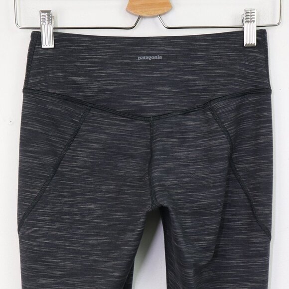 Patagonia‎ Centered Crops Mid Rise Cropped Capri Leggings Space Dye Gray Small - Picture 6 of 8